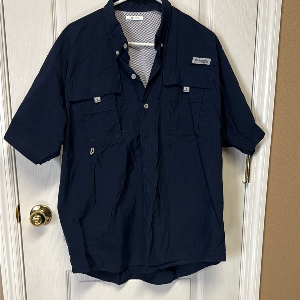Columbia Blue Casual Button Down Shirt Lightweight Design